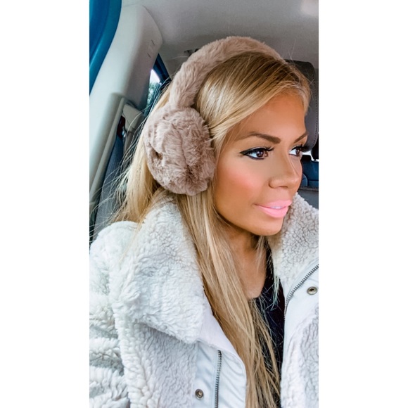 C.C. Brand Ear Muffs Faux Fur Brown Pink Cream - Picture 1 of 8